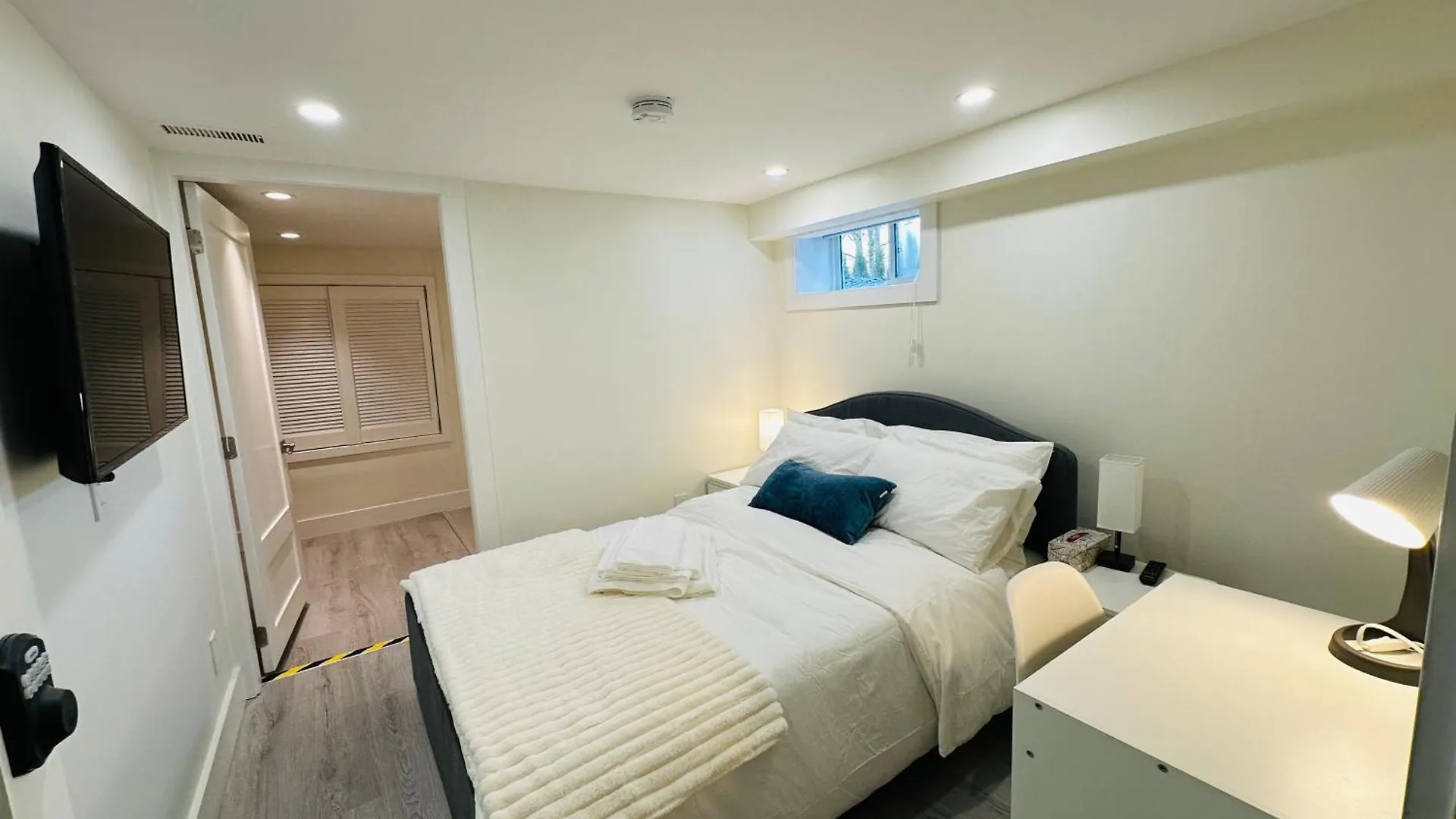 Quiet Basement Suite Steps From Quilchena Park In 溫哥華 加拿大