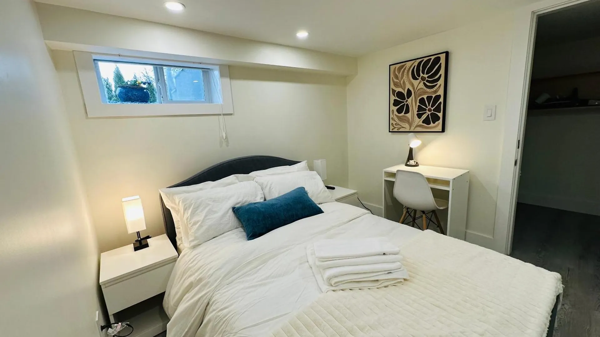 民宿 Quiet Basement Suite Steps From Quilchena Park In 溫哥華