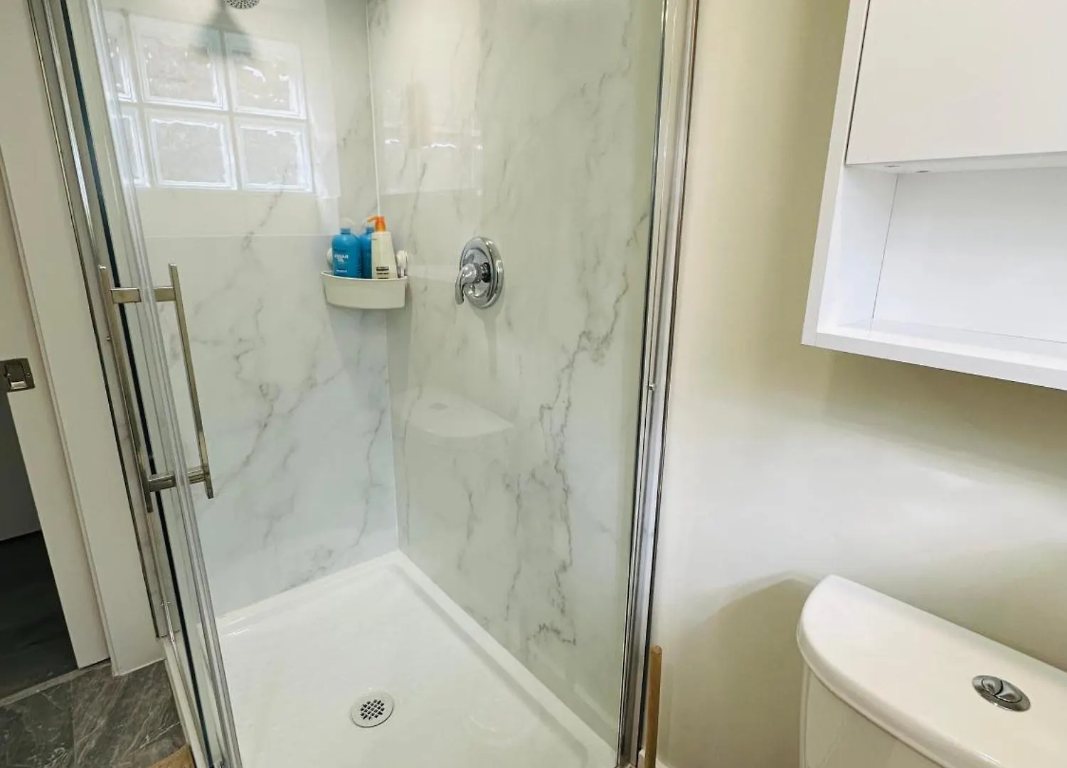 Quiet Basement Suite Steps From Quilchena Park In Vancouver